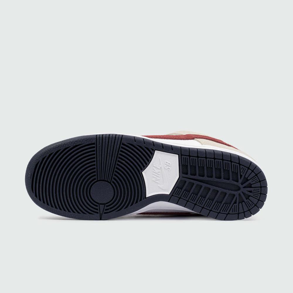 Кроссовки Nike SB Dunk Low Wmns Crimson