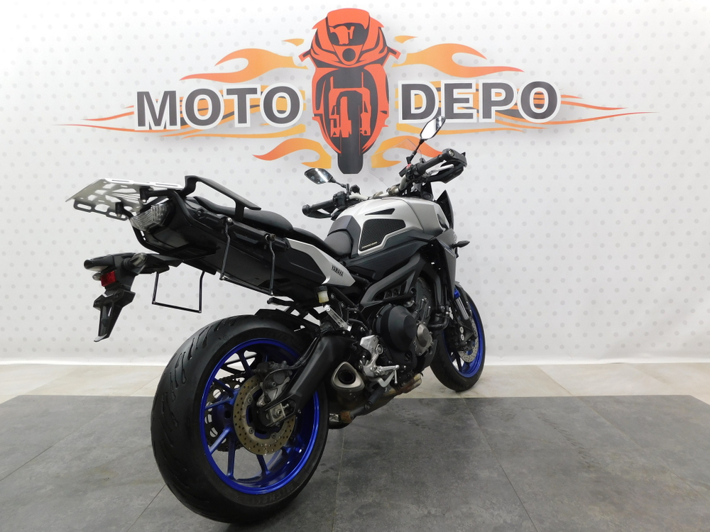 Yamaha MT-09 Tracer 2015