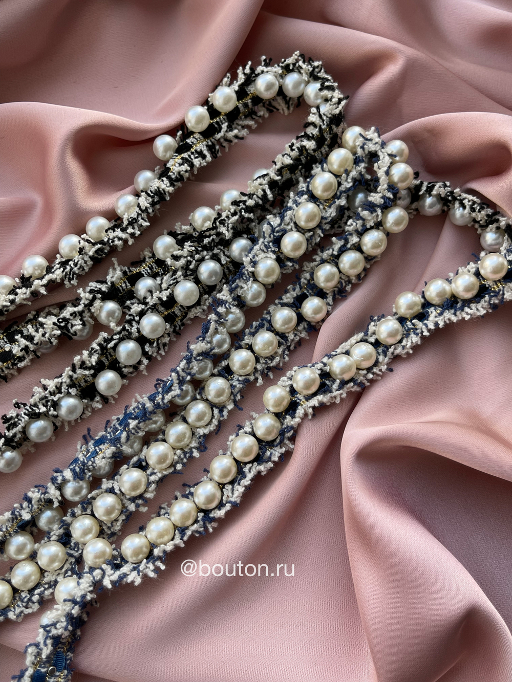 Тесьма черная с крупным жемчугом