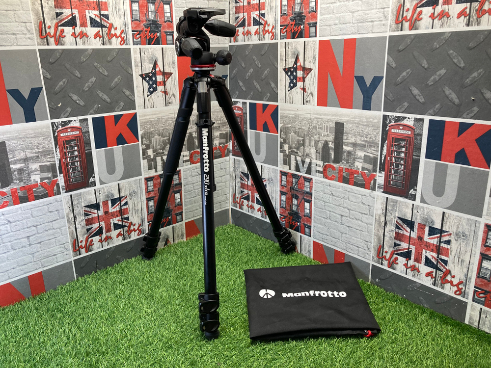 Manfrotto 290 Xtra +  MH804-3W