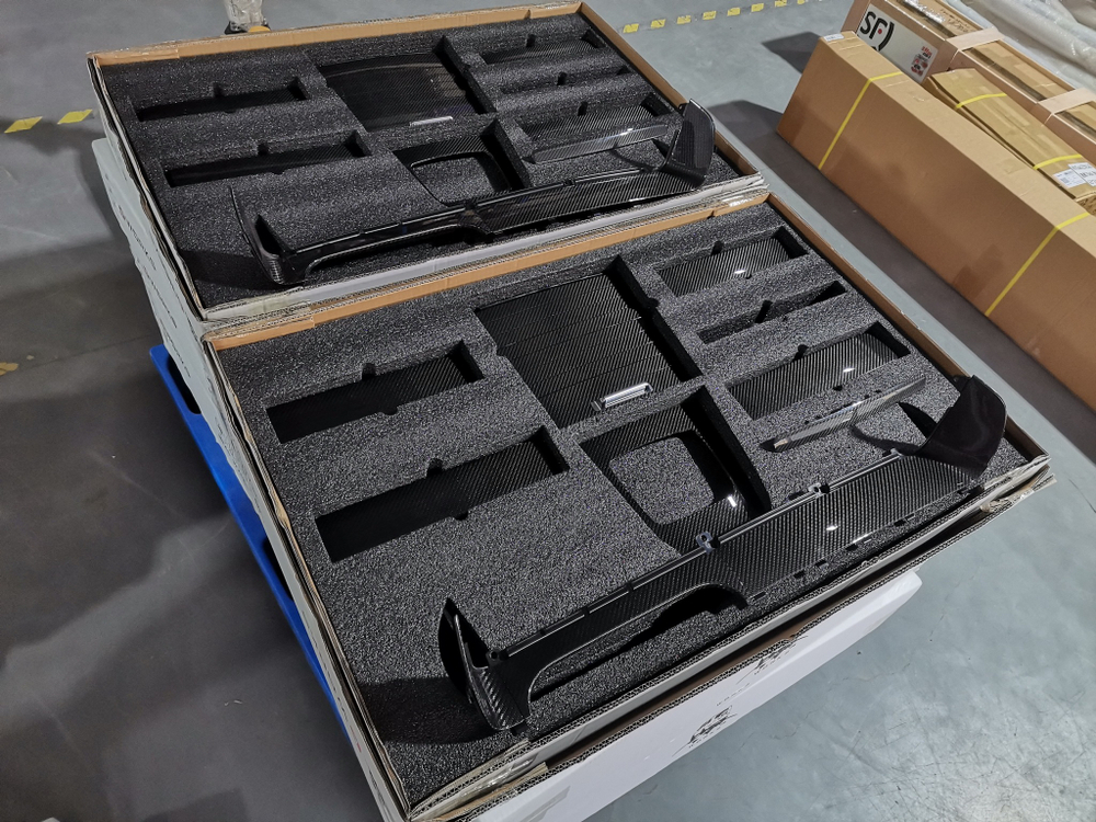 Карбоновые детали интерьера для Mercedes-Benz G-Class W465 2025 Гелик