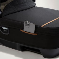 Детское автокресло Joie Calmi