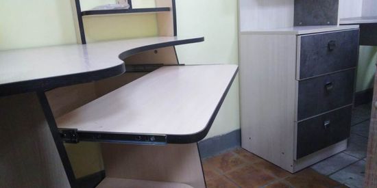 Стол письменный Квинс-4