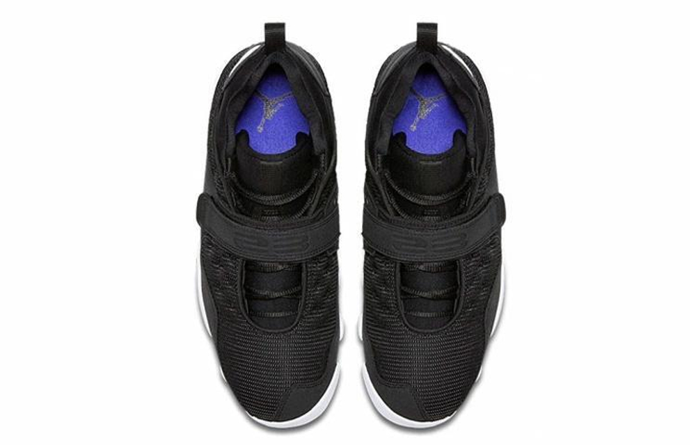 Кроссовки Jordan Black Cat "Space Jam"