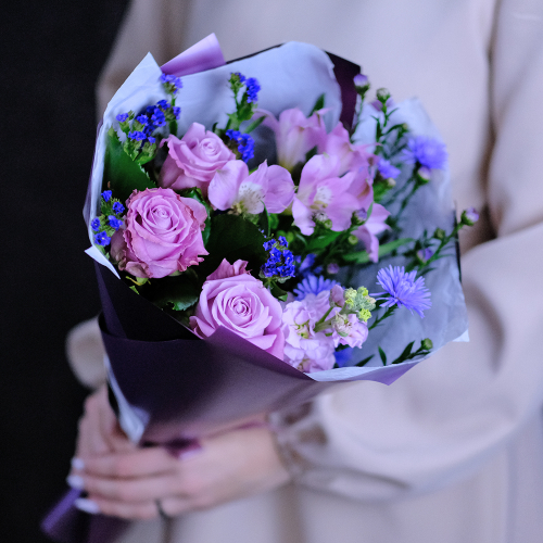 Купить Нежный осенний букет с лавандовыми розами и астрами #623