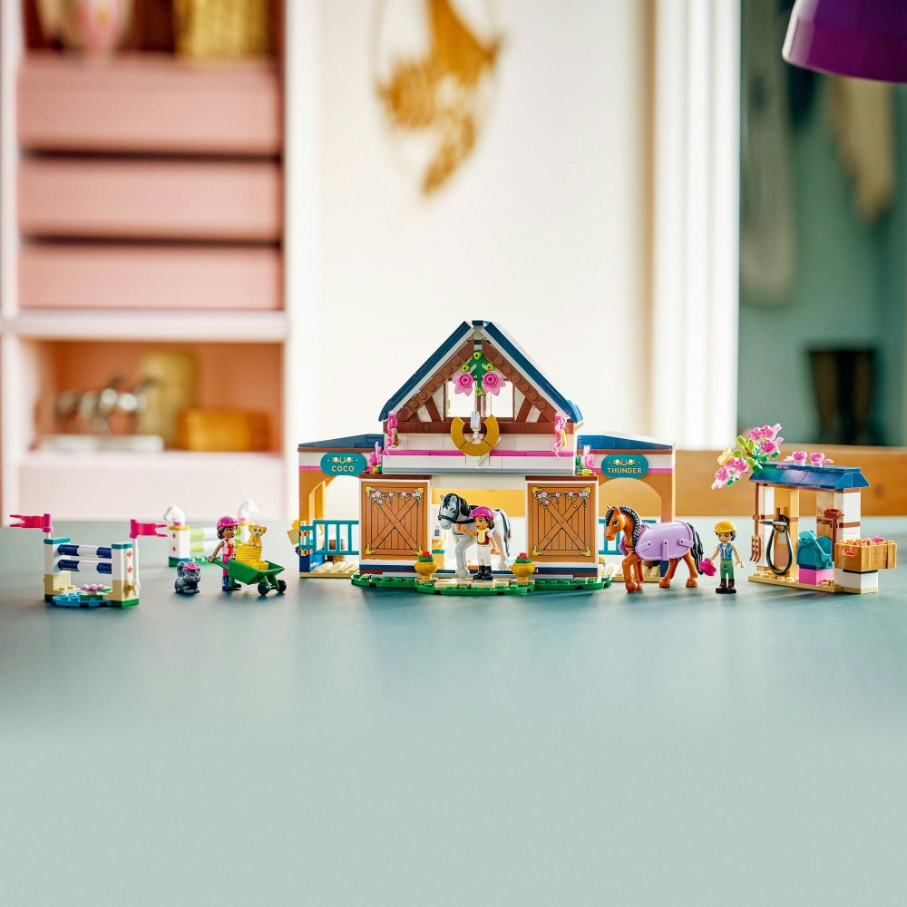 Конструктор LEGO Friends 42688 Конная школа и манеж — фото 8