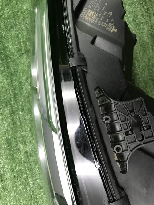 Фара левая Audi A4 B9 (2015-2020) LED