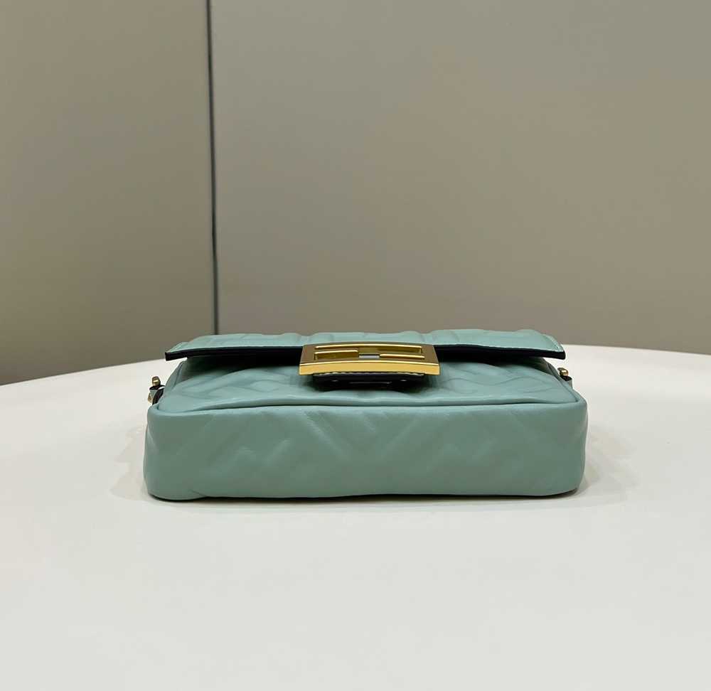 Fendi Baguette 19 cm