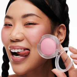 MAC Cosmetics Glow Play Blush - Розовый хайлатер для скул оттенок Totally Synced, 7 g