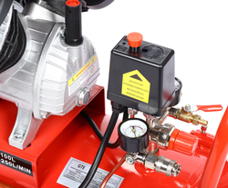 Компрессор пневматический 220В 2.2кВт 8атм. 250л/мин. ресивер-100л поршн. с прям. прив. V-образ. GTE