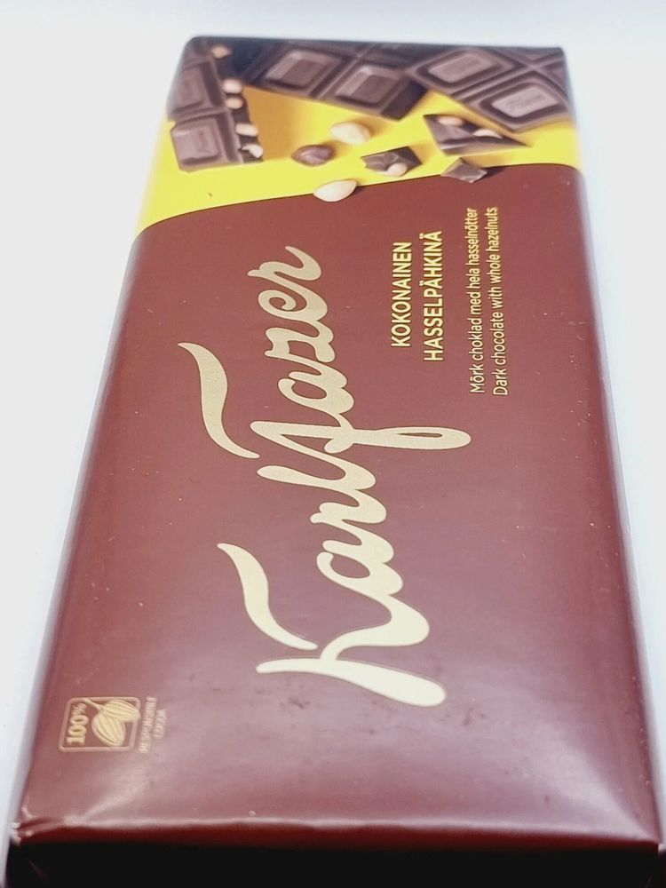 Шоколад тёмный Fazer с цельным лесным орехом 200 г x 2 шт