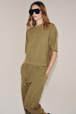 ZARA БРЮКИ С ЭФФЕКТОМ ПОТЕРТОСТИ, ОЛИВКОВЫЙ