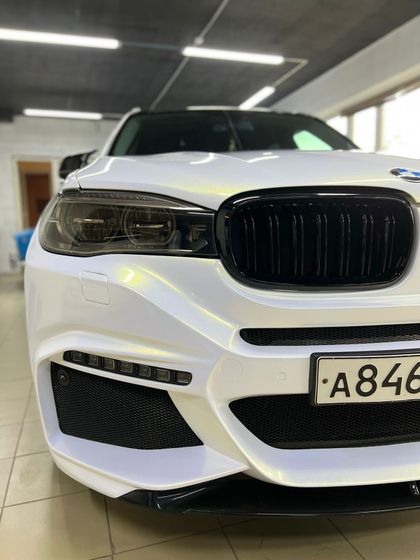 Пленка перламутровая белая с золотым напылением (глянцевая) Pearl White to Gold Carbins