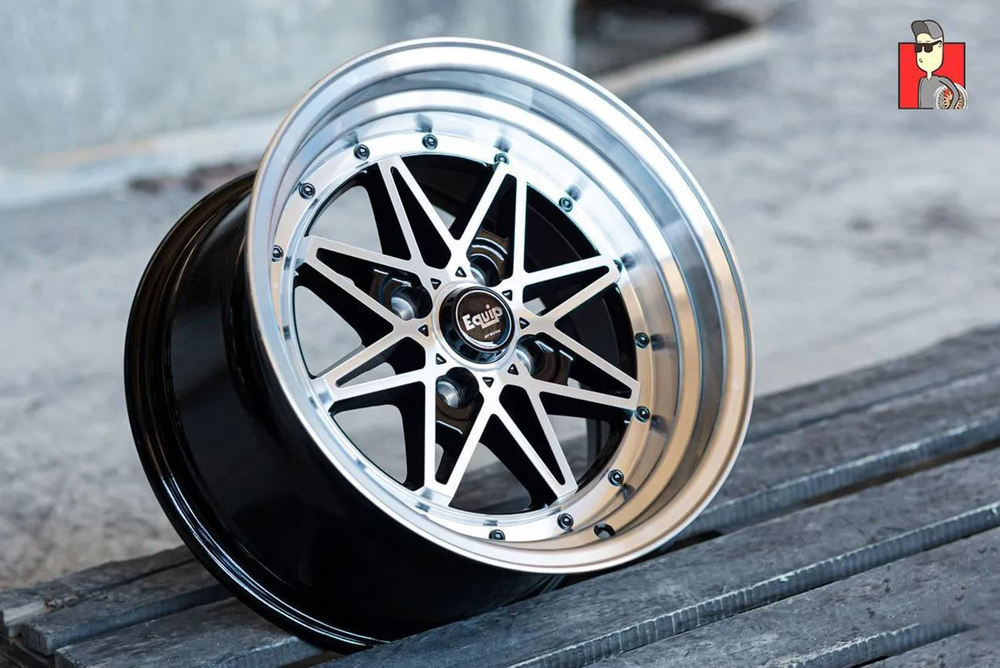 Комплект дисков Work Equip 03 15x8 et10 4x100
