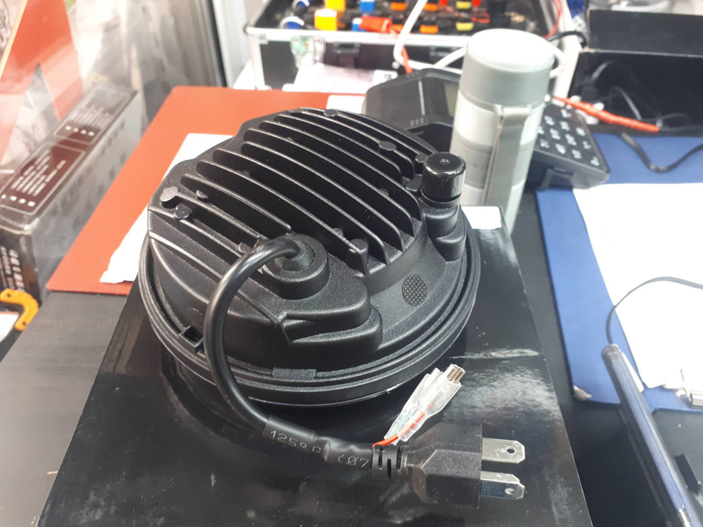 С23 / Фара 5,75 дюймов 50W, 146 мм, ВАЗ 2106, для мотоциклов (1 шт.)