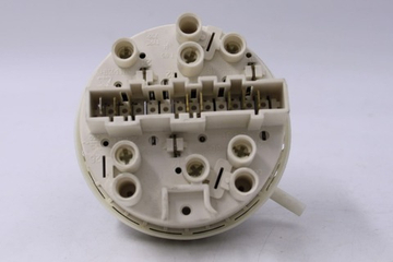 Датчик уровня воды (прессостат) 146152225 (314-05 7930070) стиральной машины Electrolux, Aeg, Zanussi