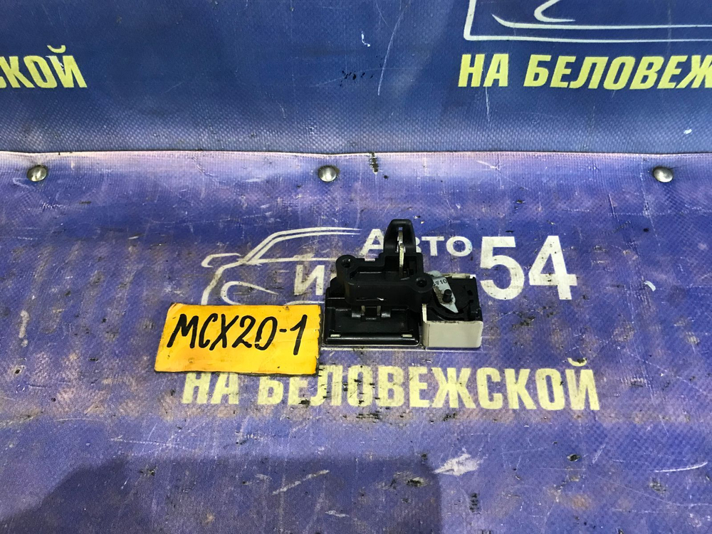 Бардачок пассажирский TOYOTA PRONARD 2000