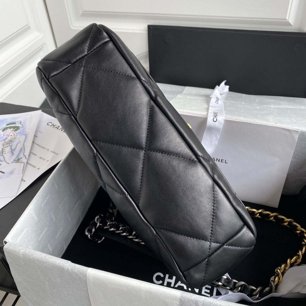 Chanel 19 Large 30 cm
