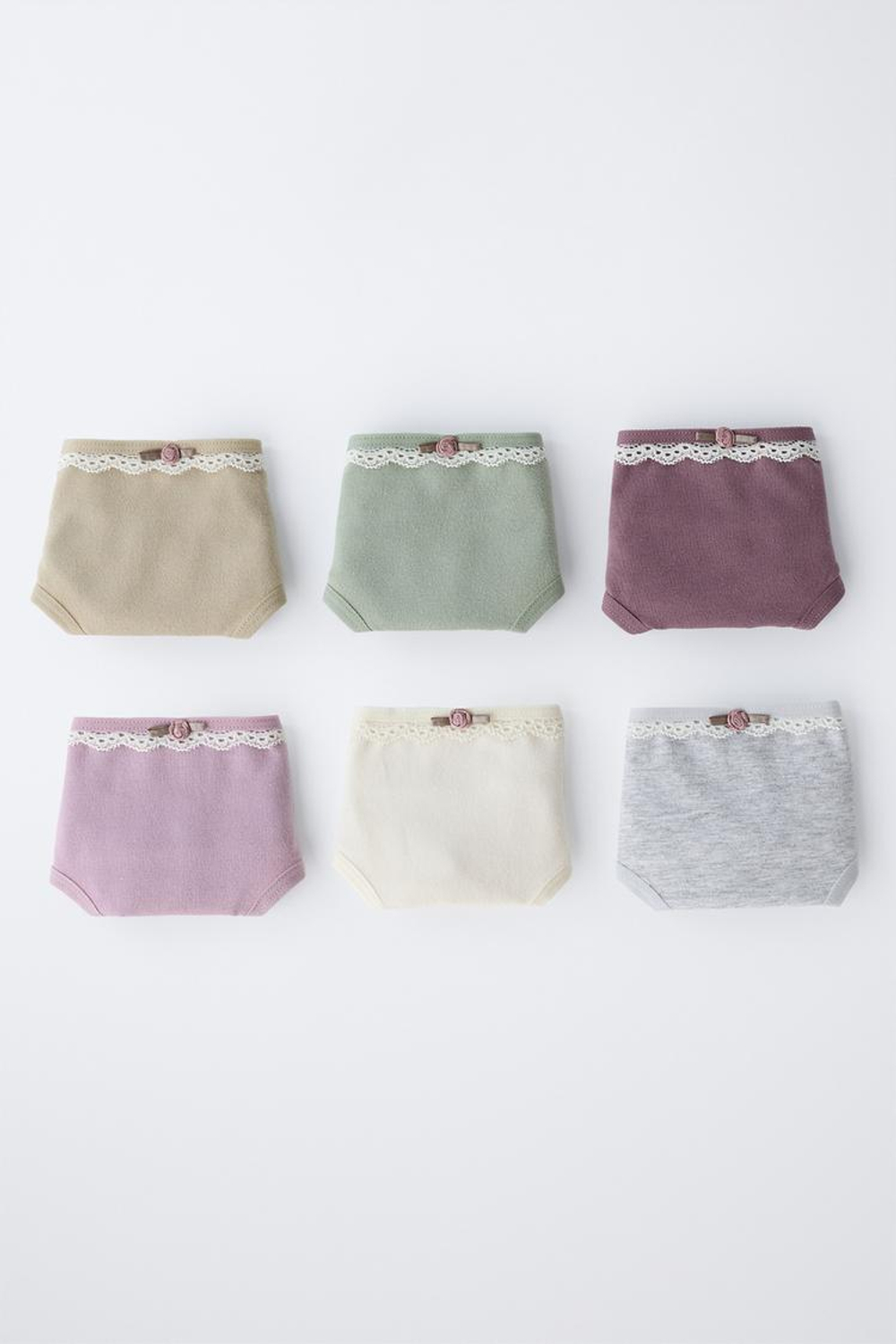 ZARA НАБОР ИЗ ШЕСТИ ТРУСОВ С КРУЖЕВОМ, РАЗНОЦВЕТНЫЙ