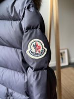 Пуховик Moncler