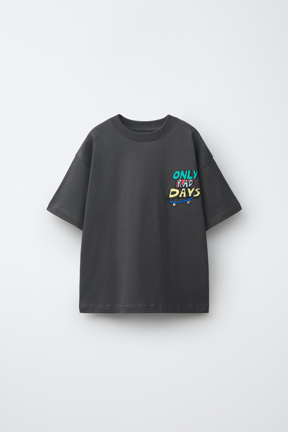 ZARA ФУТБОЛКА С ЛОГОТИПОМ, ТЕМНЫЙ АНТРАЦИТ