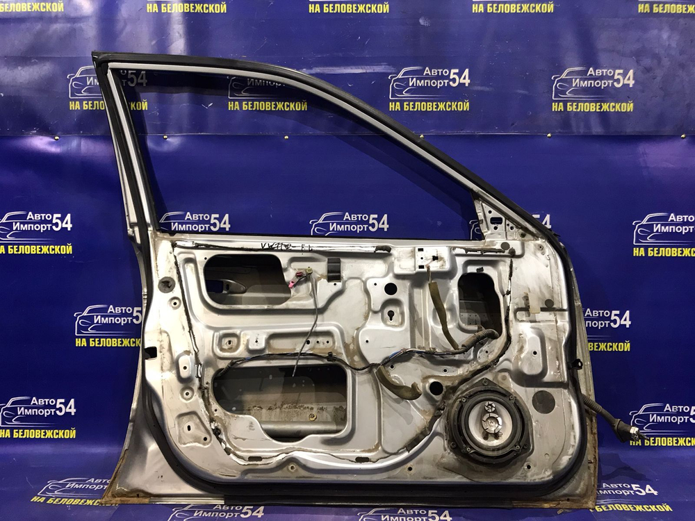 Дверь передняя левая NISSAN EXPERT 2001