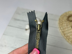 Молния ДЖИНС антик серая 18см