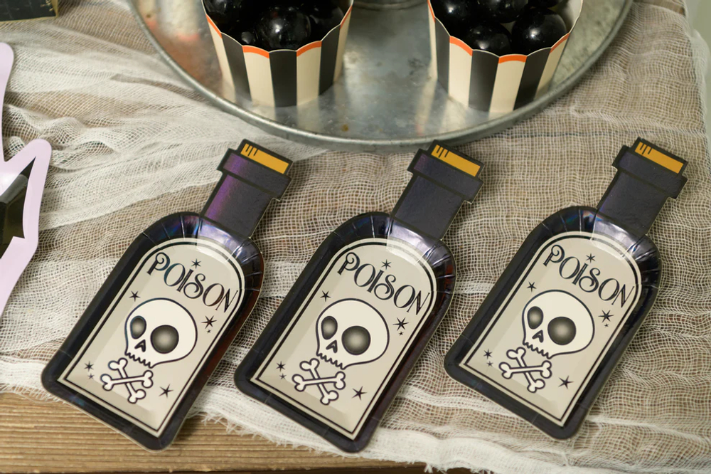 Тарелки коктейльные "Poison" 8 шт (6,5 х 14 см)