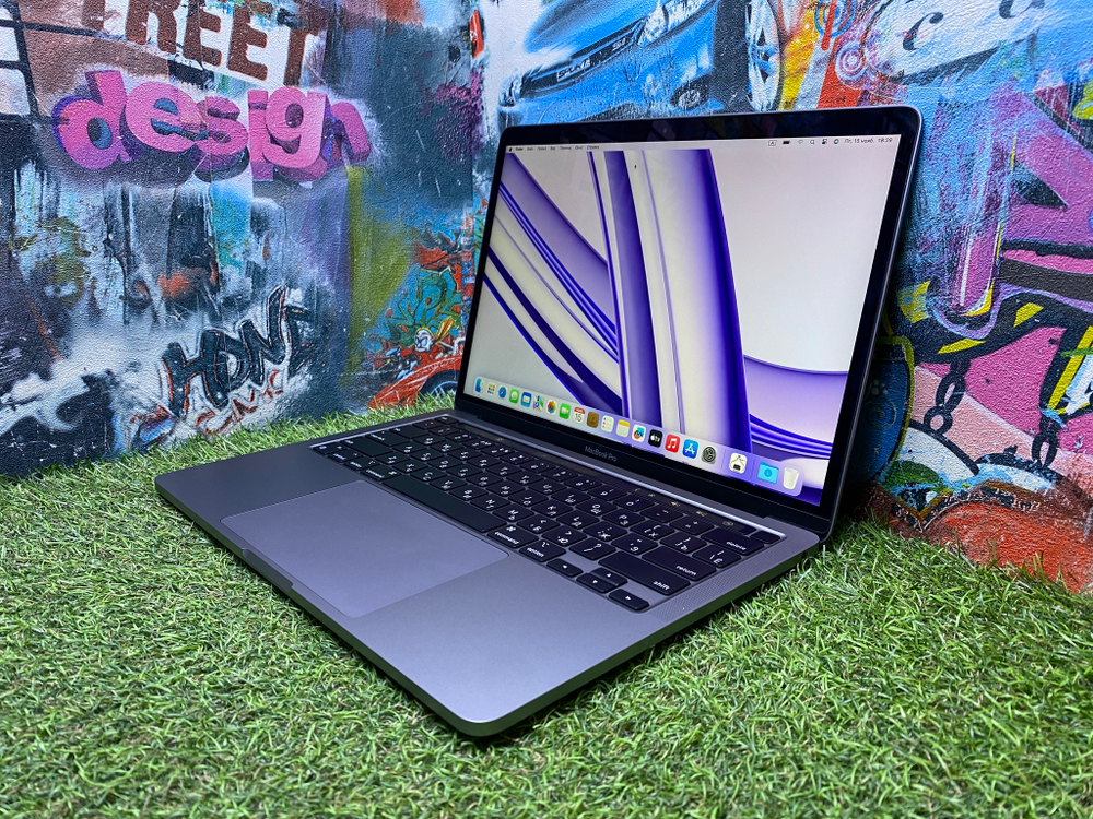 MacBook Pro M2 13.3 2022 M2/8GB/256GB A2338 (27 циклов)