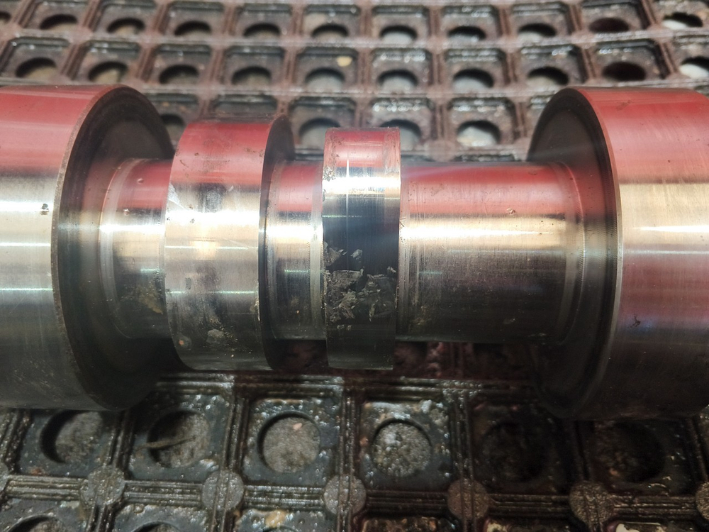 Распредвал MX13 2020 год.