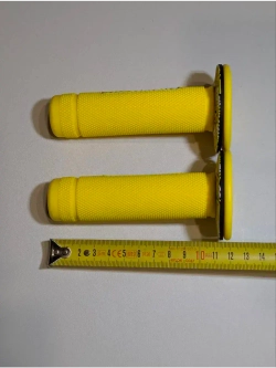 Ручки руля мотоцикла (грипсы) 22 и 24мм ProTaper