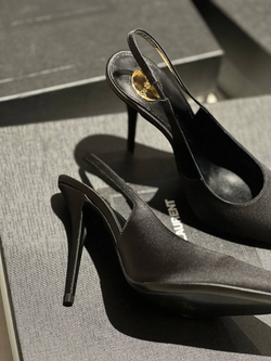Босоножки Yves Saint Laurent