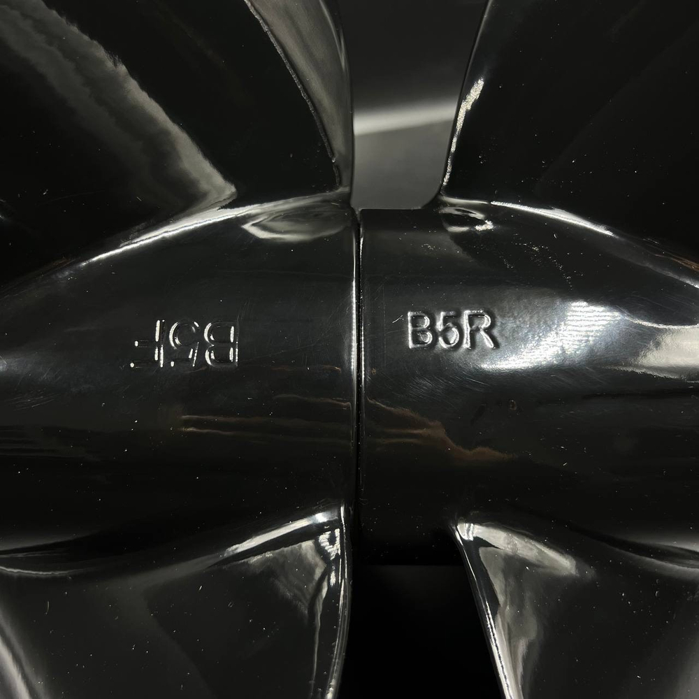 Гребной винт Volvo Penta DP B5 Front&amp;Rear Props B5F&amp;B5R (Polastorm)