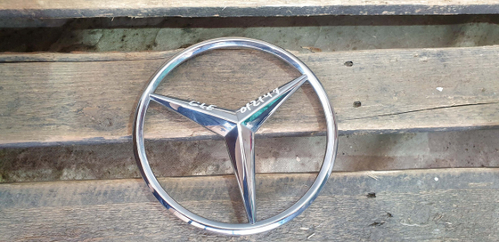 Эмблема радиатора Mercedes GLE (W166) 11-19 Б/У Оригинал A0008172116