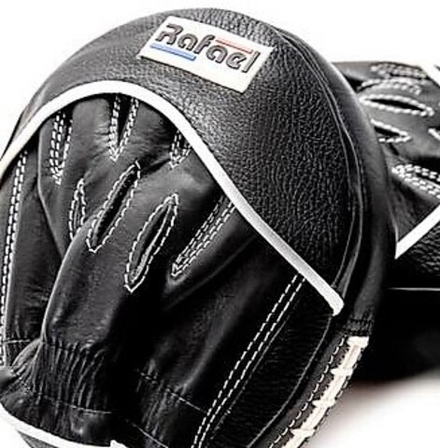 Лапы малые 21х24х12см, мягкая набивка, черный/белый