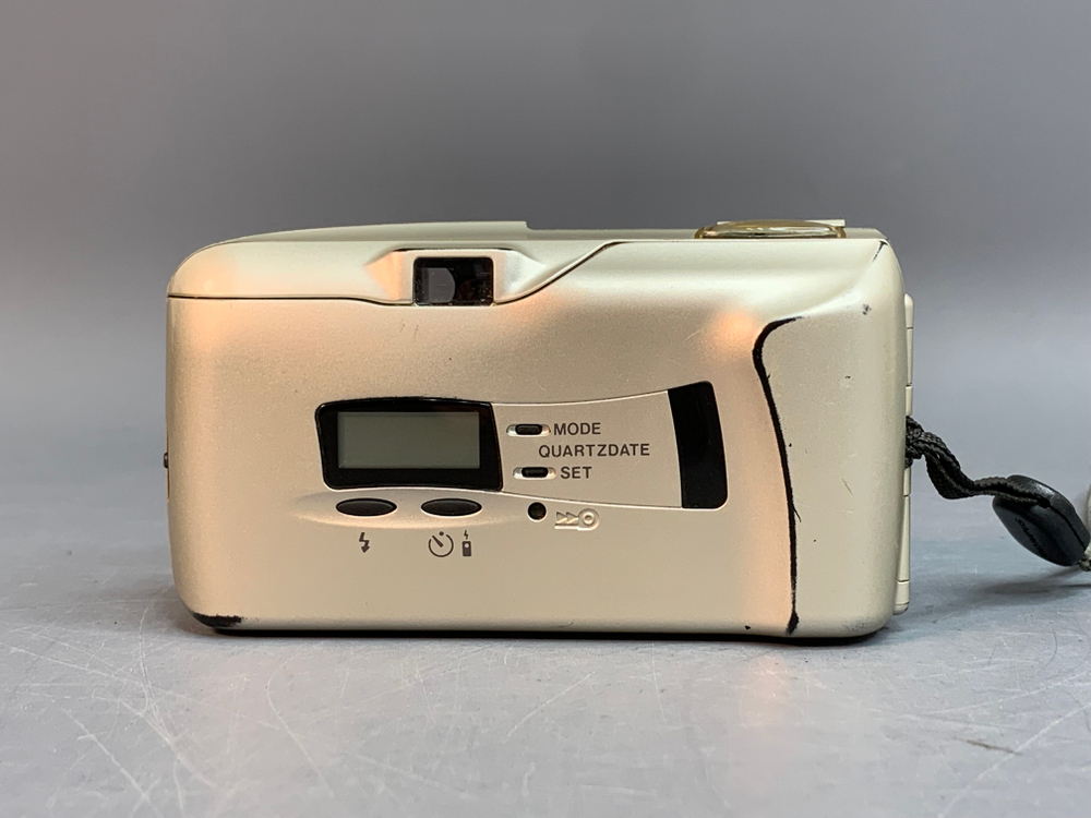 Olympus MJU II сразу выключается после включения