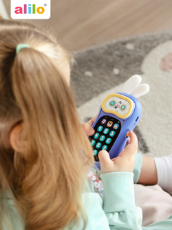 Интерактивная игрушка телефон Ушастик-Лапочка alilo P3