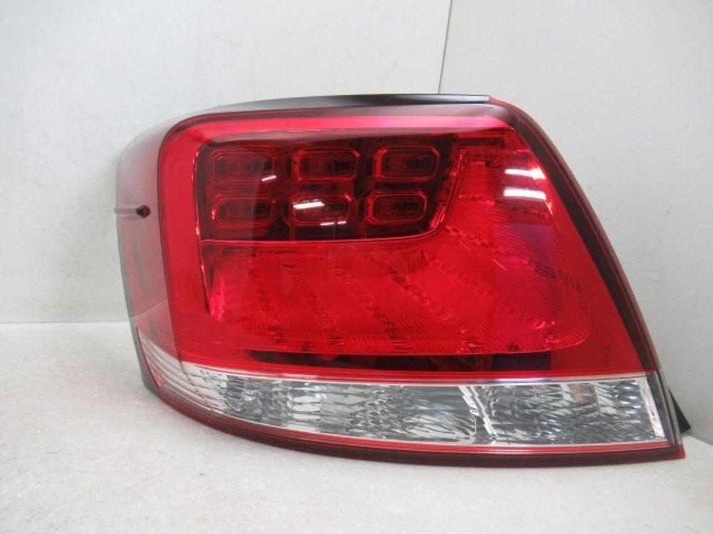 стоп левый Toyota Allion NZT ZRT260 20-463