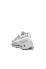 Женские Кроссовки On Cloudtilt Moon - Glacier & Alloy