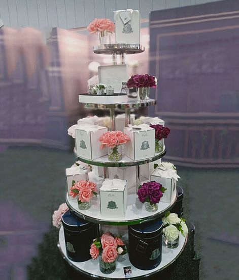 Букет красных французских роз в прозрачной вазе "ёлочка", Cote Noire