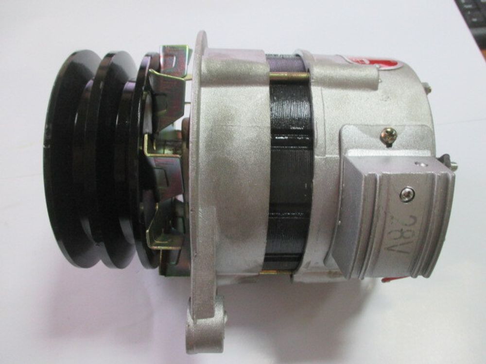 Генератор зарядный Ricardo R6105AZLDS1; TDK 110 6LT (с реле зарядки) (D=114,2A) /Battery charging generator,JFZ 2312,28 v350 w