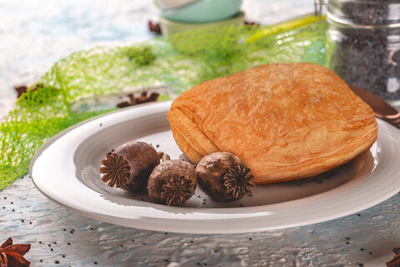 СЛОЙКА ДРОЖЖЕВАЯ С МАКОМ