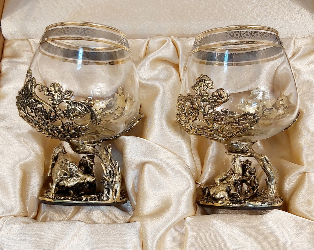 Набор из 2-х бокалов для коньяка "Охота на вепря и Мишки на дереве" (подарочный футляр)