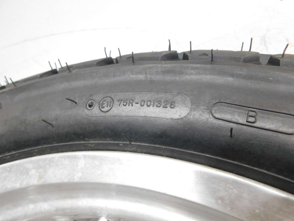 Колесо переднее Suzuki VanVan 200 NH41A