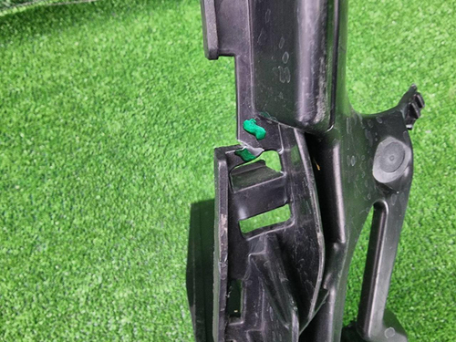 Кронштейн решетки Mercedes GLS X167 (2023-н.в.)