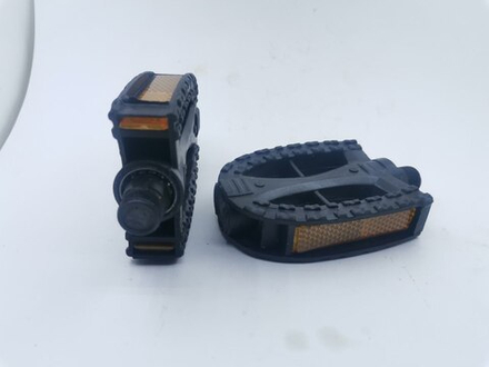 Педаль Пластик Детская Китай (резьба 12)