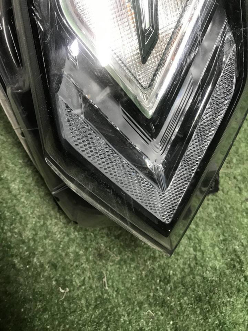 Битая Фара правая Nissan Qashqai j11 17-23 галоген