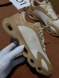 Кроссовки Loewe