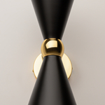 Настенный светильник (бра) Maytoni MOD108WL-02GB