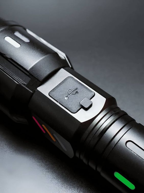 Тактический ручной фонарик BL-G61-TG